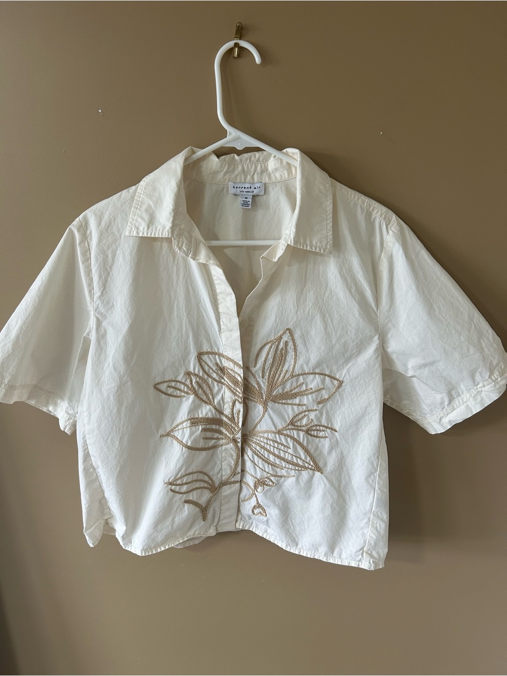 Current Air - Cropped Cream Flower Embroidered Short-Sleeve Button Front Shirt
